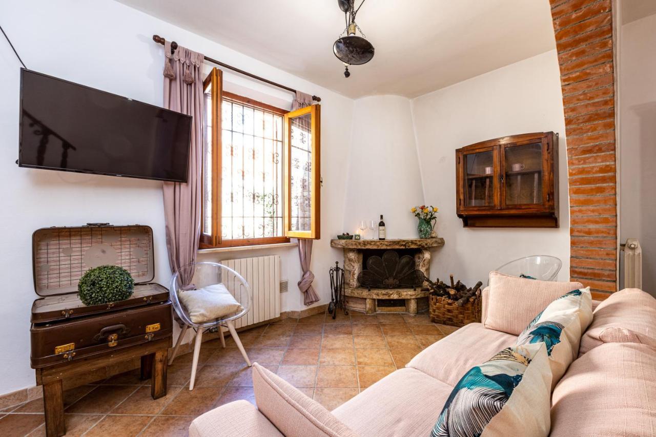 Agri Apartment La Terrazza La Ripadoro คิอานนี ภายนอก รูปภาพ