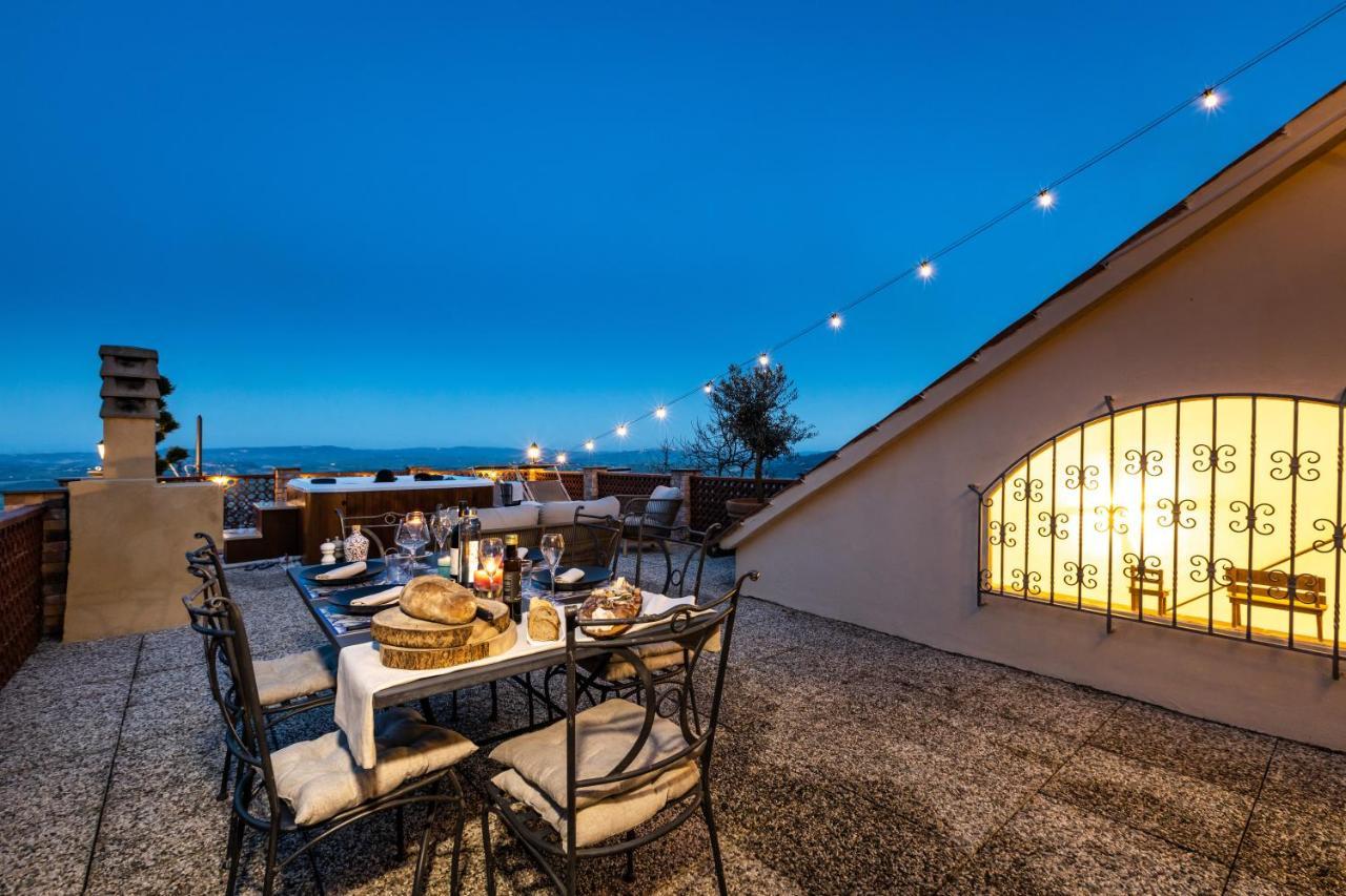 Agri Apartment La Terrazza La Ripadoro คิอานนี ภายนอก รูปภาพ